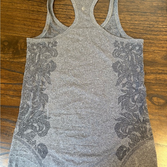 Lululemon Gray Tank Top - Picture 3 of 5